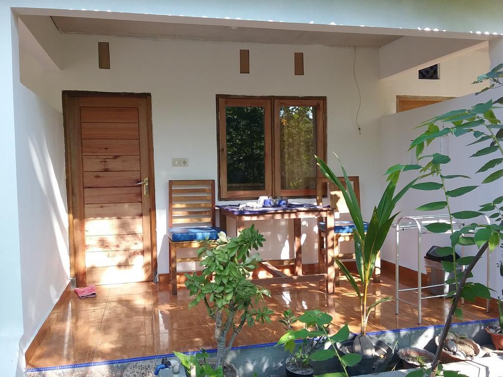 Putri Homestay Gili Meno Εξωτερικό φωτογραφία