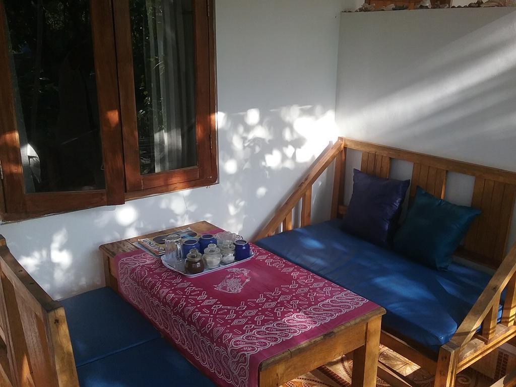 Putri Homestay Gili Meno Εξωτερικό φωτογραφία